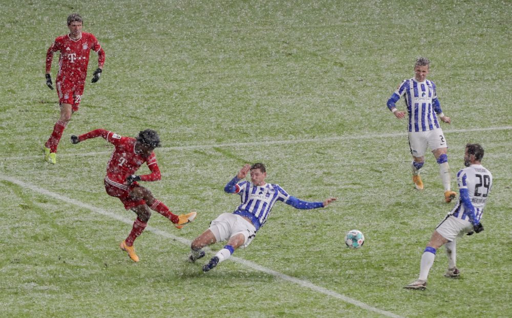  柏林赫塔更换主场球衣设计