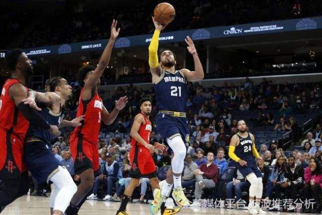  戈贝尔盖帽封杀对手反击，森林狼筑起铁壁零封魔术