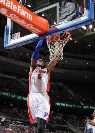  班凯罗首节爆发定基调，魔术主场大胜活塞结束四连败